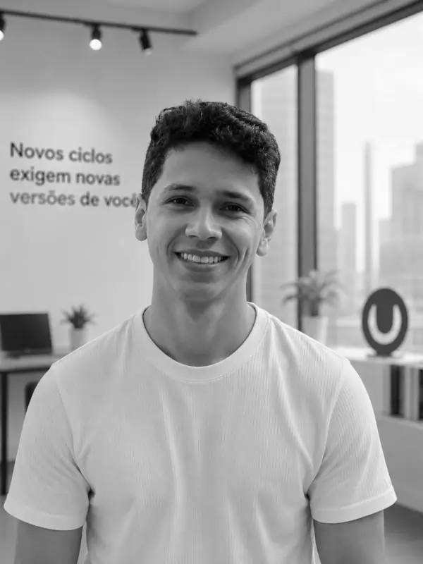 Retrato profissional de Alex Oliveira, fundador da NEXA.